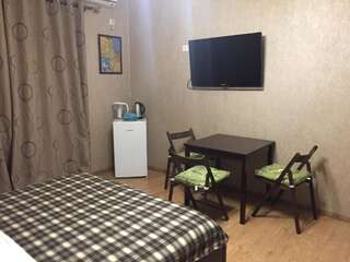 Гостевой дом Алистера Сухум Трехместный номер «Комфорт» с душем-33