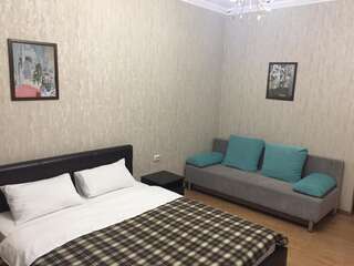 Гостевой дом Алистера Сухум Трехместный номер «Комфорт» с душем-36