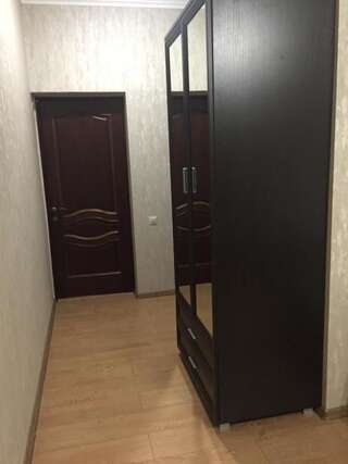 Гостевой дом Алистера Сухум Трехместный номер «Комфорт» с душем-49