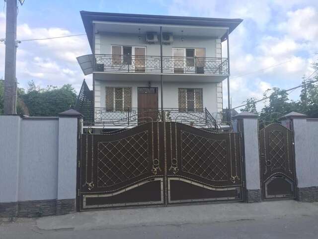 Гостевой дом Алистера Сухум-86